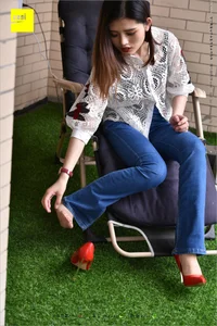 Guang Yan - Jeans and Red High Heels IESS Sizu Biandang 224 - image 44