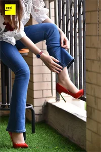 Guang Yan - Jeans and Red High Heels IESS Sizu Biandang 224 - image 54