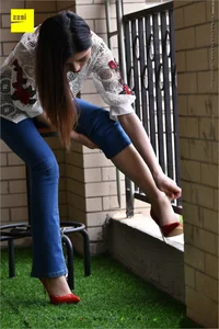 Guang Yan - Jeans and Red High Heels IESS Sizu Biandang 224 - image 22