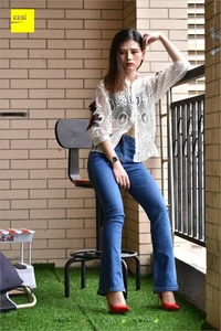 Guang Yan - Jeans and Red High Heels IESS Sizu Biandang 224 - image 19