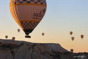 A $400 Hot Air Balloon Journey Over the Enchanting Fairyland Landscapes - image 11