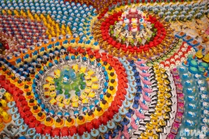 Breathtaking Art from Waste: Transforming Thousands of Old Plastic Toys into Masterpieces - image 8