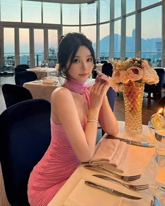 The Ethereal Beauty of Chinese Influencers: Stepping Straight Out of a Manhua - image 4