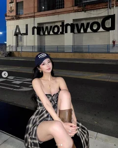 The Ethereal Beauty of Chinese Influencers: Stepping Straight Out of a Manhua - image 2
