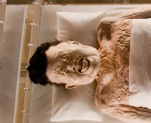 Secrets of the Ancient Coffin: A Shocking Discovery of a Perfectly Preserved Beauty - image 2