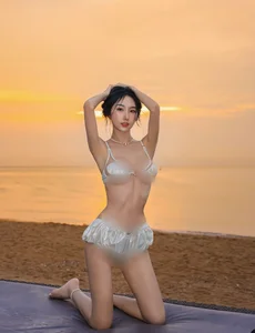 The Rise of Thai School Influencers: Exploring the Bold and Trendy Styles of Youth Icons - image 1