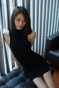 Sophisticated Legwear Fashion: Xiao Liu Showcases Grey Silk Hosiery in IESS Collection - image 10
