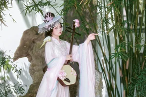 Modern Artistic Charm with Xiao Du Tong Xue in YiTuYu Vol.7837 - image 10