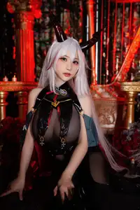 Coser Youmeko's Azur Lane Ägir: An enchanting portrayal of mysterious power - image 6