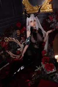 Coser Youmeko's Azur Lane Ägir: An enchanting portrayal of mysterious power - image 5