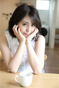 Iroha Yanagi’s Latest Digital Photo Book Release: A Deep Dive into Sophisticated Elegance - image 15