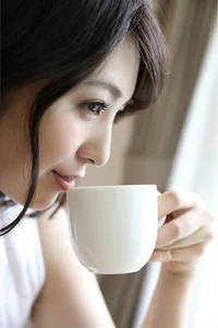 Iroha Yanagi’s Latest Digital Photo Book Release: A Deep Dive into Sophisticated Elegance - image 14