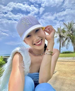 Thuy Ngan's Age-Defying Style Secrets: How to Achieve a Youthful and Vibrant Fashion Look at Any Age - image 5