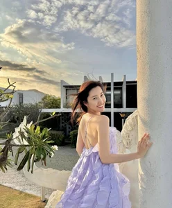 Thuy Ngan's Age-Defying Style Secrets: How to Achieve a Youthful and Vibrant Fashion Look at Any Age - image 4