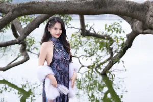 Modern Red Ao Dai: Elegant Vietnamese Traditional Dress with Floral Embroidery for Lunar New Year and Cultural Celebrations - image 3