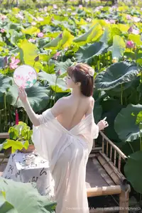 Discover Lu Xuan Xuan's Graceful Beauty in a White Dress Amidst a Serene Lotus Pond - XiuRen No.10630 - image 16