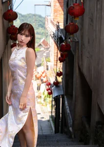 Stunning Portrait Photography Featuring Japanese Model Risa Yukihira: Elegant Summer Fashion and Lifestyle Inspiration for Your Aesthetic Social Media Boards - image 23