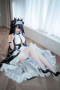Immerse in Coser Mian Bing Xian Er's stunning August Maid transformation from Azur Lane (43P) – An Azur Lane Masterpiece! - image 1