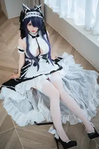 Immerse in Coser Mian Bing Xian Er's stunning August Maid transformation from Azur Lane (43P) – An Azur Lane Masterpiece! - image 22