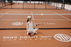Nhat Le Embraces the Pickleball Trend with a Radiant and Natural Sporty Look - image 4