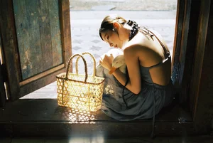 Exploring the Captivating Lifestyle and Fashion of Thu Hà Ceri: The Tày Ethnic Beauty - image 3