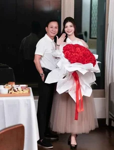 Quang Nam FC Head Coach Proposal: Meet the Beautiful Woman Captivating the Sports World - image 1