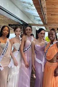 Huong Giang Shines Powerfully with Elegant Evening Gown Style at Miss Universe 2025 - image 8