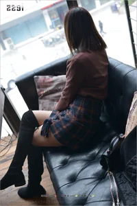 Zhang Xinyue in IESS Sizu Bento 190: King's Temptation Over-the-Knee Boots Collection - image 92