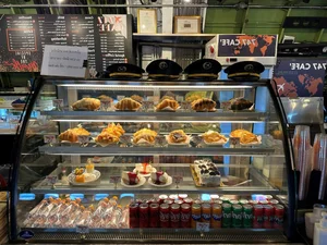 Exploring the Boeing 747 Airplane Cafe in Bangkok, Thailand - image 7