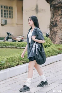 Gen Z School Fashion in Hanoi: Stylish, Modest, and Youthful Trends for Modern Students - image 16