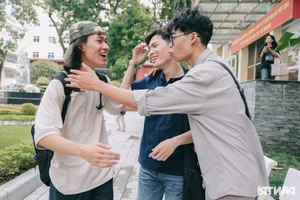 Gen Z School Fashion in Hanoi: Stylish, Modest, and Youthful Trends for Modern Students - image 8