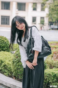 Gen Z School Fashion in Hanoi: Stylish, Modest, and Youthful Trends for Modern Students - image 4