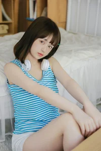 Artistic Visuals with Juan Cun Xiao Ming in YiTuYu Vol.7072 - image 20