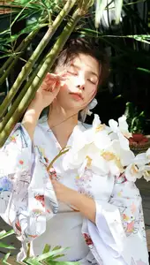VGU No.176: Discover the Serene Charm of an Asian Beauty in a Traditional Kimono - image 5