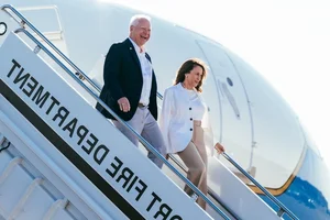 Kamala Harris Campaign Fashion: A Gallery of Power Suits and Political Style Statements - image 9