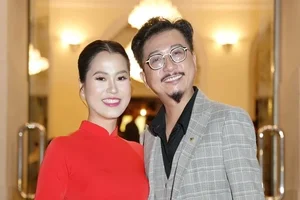 The Happy Marriage of the Rising Star Mentored by Comedian Truong Giang - image 2