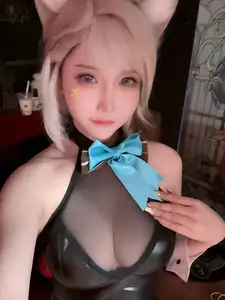 Coser Bao Zou Mo Zi Aa as Lynette Genshin Impact: Captivating Cosplay Photo Set (72P) - image 14