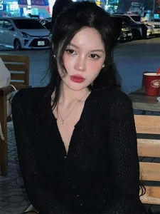 The Radiant Beauty of Tuấn Mõ’s Fiancée Revealed - image 8