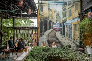 Sustainability Meets Royalty: The Recycled Decor Cafe Visited by the King of Belgium - image 2