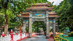 Exploring Singapore’s Timeless Heritage: A Journey Through Century-Old Cultural Landmarks and Historic Destinations - image 3