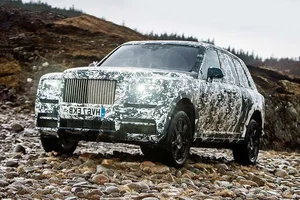 The Future of Luxury: All-Electric Rolls-Royce Cullinan SUV Redefining High-End Travel and Sustainable Automotive Design - image 8