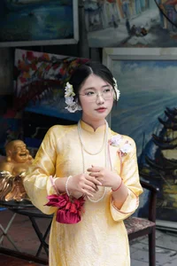 Elegant Yellow Mulberry Silk Ao Dai: Traditional Vietnamese Long Dress for Weddings and Special Occasions - image 1