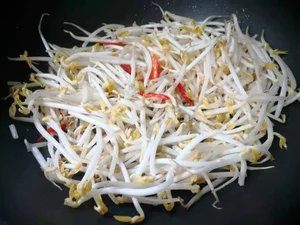 The Nutritious White Vegetable That Costs Pennies: A Delicious and Healthy Egg Stir-Fry Recipe - image 3