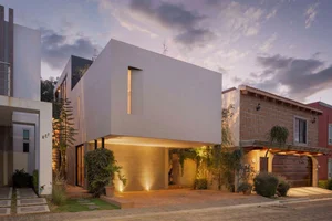 Innovative Architecture in Mexico: The Two-Story Ship Deck Inspired Residence - image 1