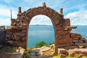 Exploring Lake Titicaca: The World's Highest Navigable Lake and Its Ancient Secrets - image 5