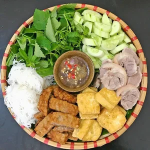 Essential Vietnamese Summer Dishes: A Culinary Journey from North to South - image 1