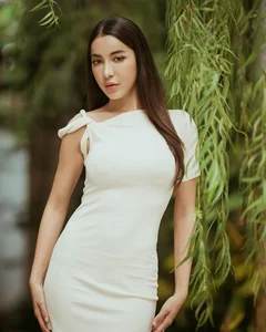 Thai-Italian Model Shares Inspiring Transformation Journey from Skinny Past to Fit Lifestyle - image 7