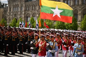 Vietnam's Distinguished Presence: Impressive Scenes from the International Military Parade at Red Square - image 14