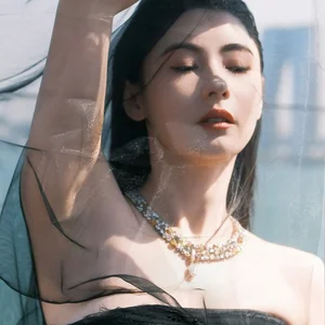 Style Icon Cecilia Cheung Shines in Exquisite Gold Dress by Vietnamese Designer - image 1