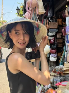 Itaewon Class Star Kwon Nara Explores Hoi An: A Cultural Journey in Vietnam - image 4